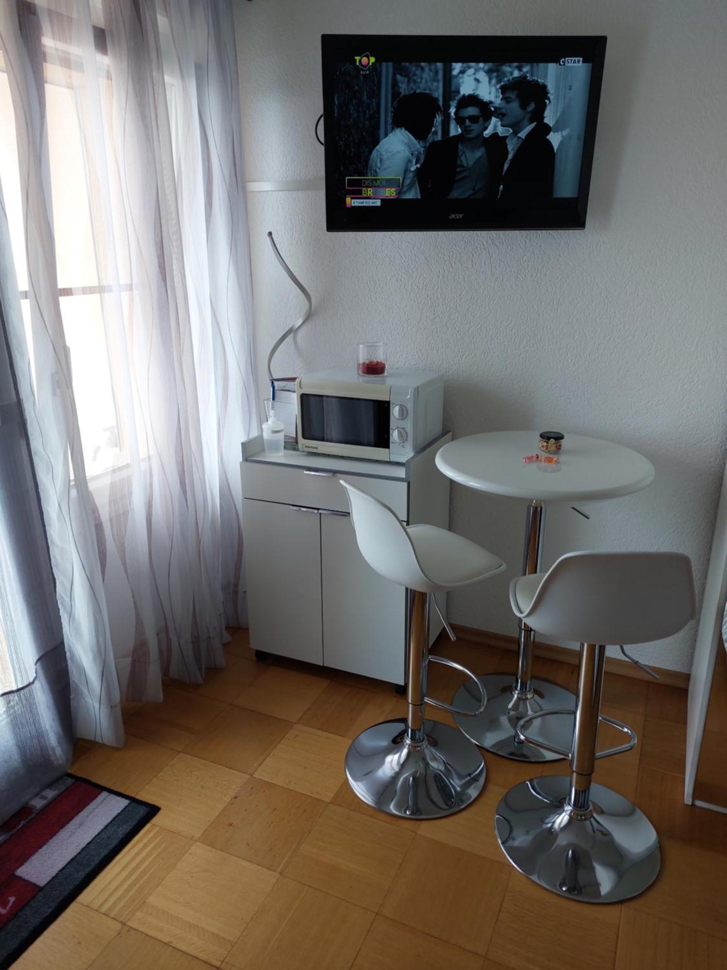 Joli Studio Avec Terrasse Et Vue Exclusivement Pour Non Fumeurs Belmont-sur-Lausanne Exterior photo