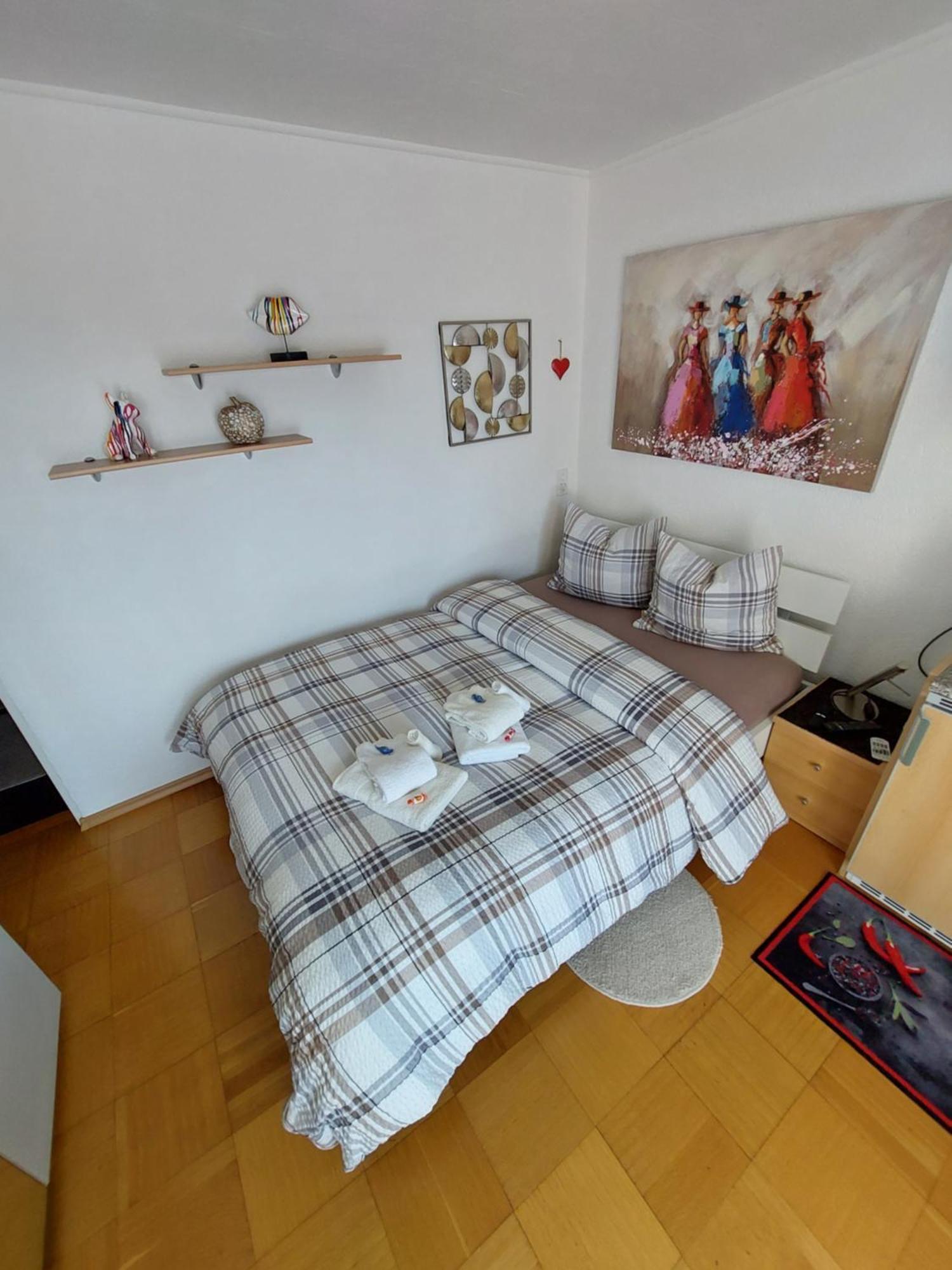 Joli Studio Avec Terrasse Et Vue Exclusivement Pour Non Fumeurs Belmont-sur-Lausanne Exterior photo